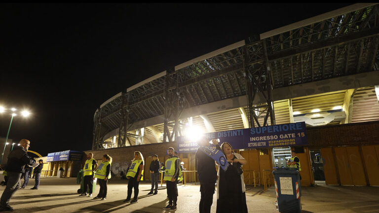 Muere aficionado del Napoli en su propio estadio