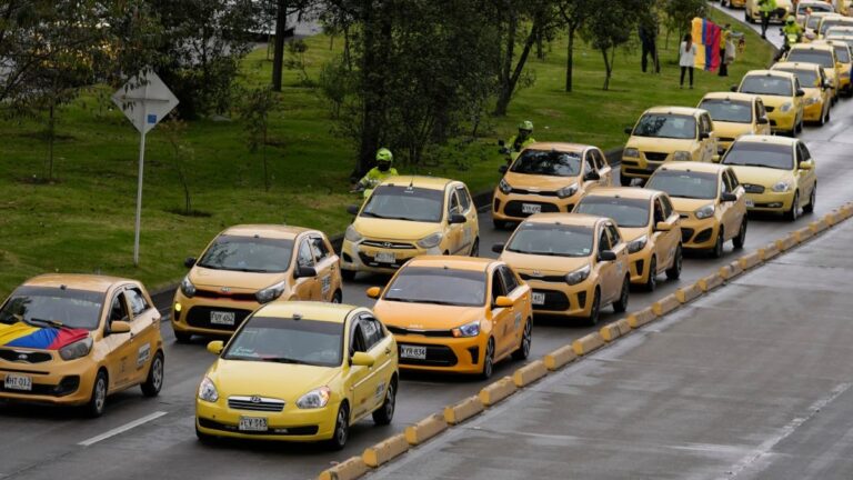 Paro de taxistas este 25 de octubre en Bogotá: Consulte los puntos de concentración y vías alternas
