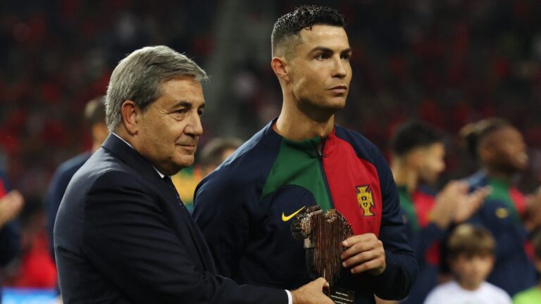 Cristiano Ronaldo recibe un homenaje por llegar a 200 partidos con Portugal