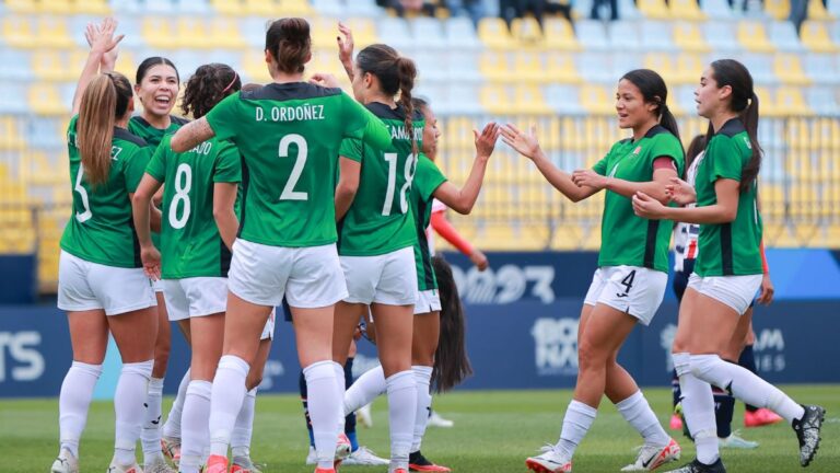 ¡Con paso perfecto! La selección mexicana femenil avanza a semifinales de Santiago 2023 tras golear a Paraguay