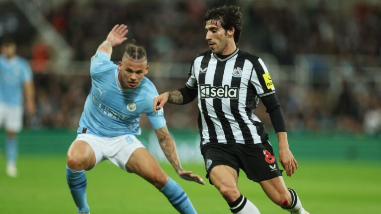 Sandro Tonali se mantiene disponible para el Newcastle United hasta que se confirme su sanción