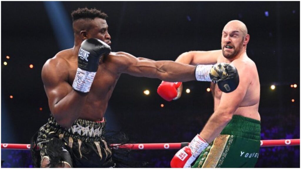 Tyson Fury vence a Francis Ngannou por decisión polémica | X: @boxingontnt