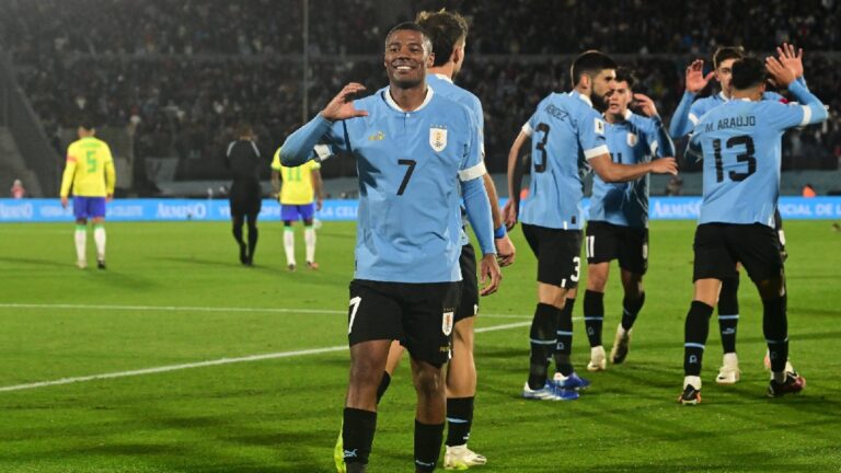 Uruguay le pasa por encima a Brasil y agudiza su crisis deportiva