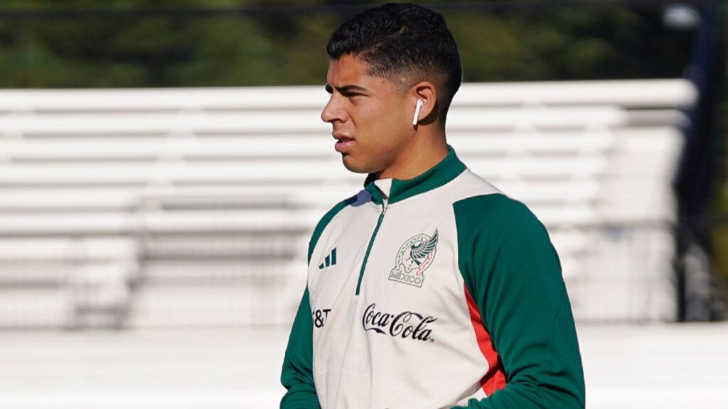 Víctor Guzmán, con molestas físicas mientras entrena con la selección mexicana: "En un par de días podré estar de lleno"