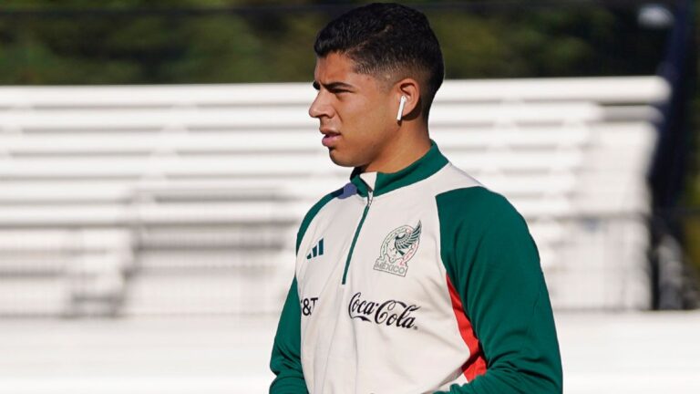 Víctor Guzmán, con molestas físicas mientras entrena con la selección mexicana: “En un par de días podré estar de lleno”