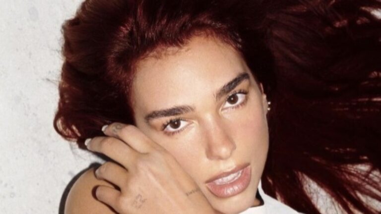 Dua Lipa impacta con nuevo look, ¿Una nueva era con ritmos de los setenta en su carrera musical?