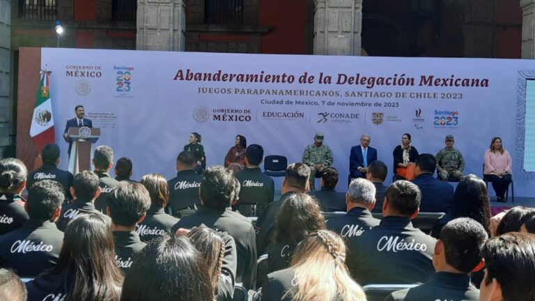 AMLO abandera a la delegación mexicana de los Juegos Parapanamericanos 2023
