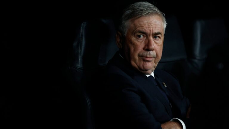 Carlo Ancelotti rechaza aconsejar a Xavi sobre las críticas y refuerza la incertidumbre sobre su futuro