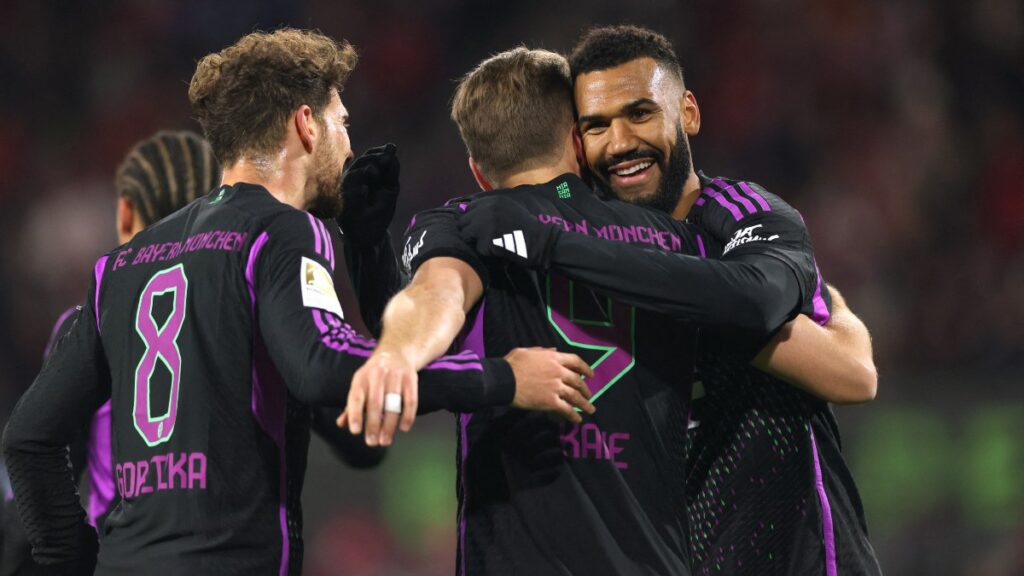 Jugadores del Bayern Múnich celebran el gol. - Reuters.