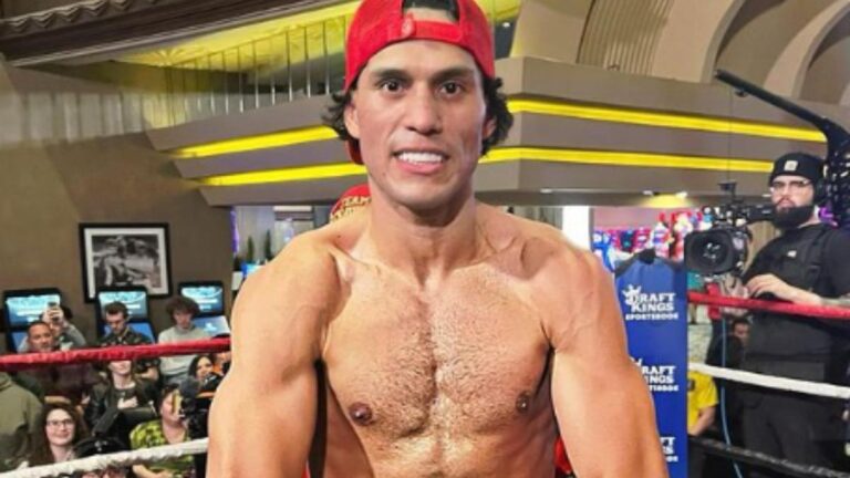 David Benavidez tunde al Canelo Álvarez: “Quiere conseguir las peleas más fáciles”
