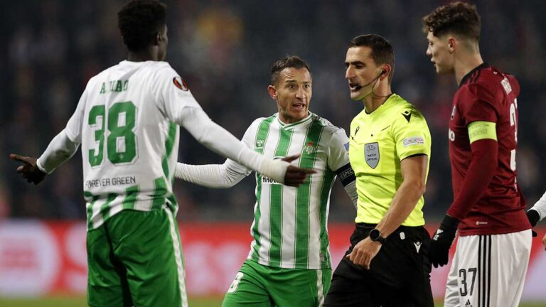 Con Andrés Guardado de capitán, el Betis cae ante el Sparta y complica su pase en la Europa League