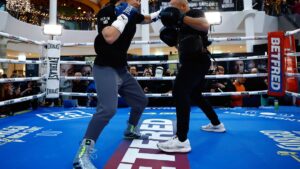 De quemar gran cantidad de calorías a mejorar tu confianza; estos son los beneficios del boxeo en la salud