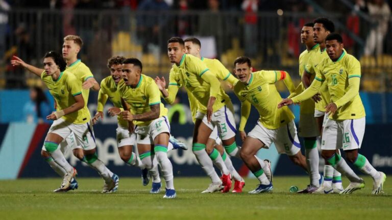 Brasil derrota a Chile en penaltis y se queda con el oro en el fútbol de Santiago 2023