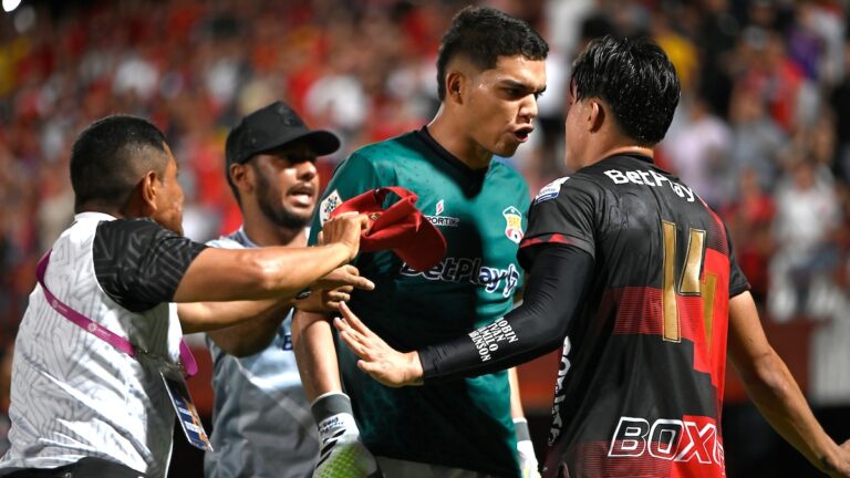 Los motivos de la batalla campal entre Cúcuta y Barranquilla FC: otra vergüenza en el Torneo Betplay