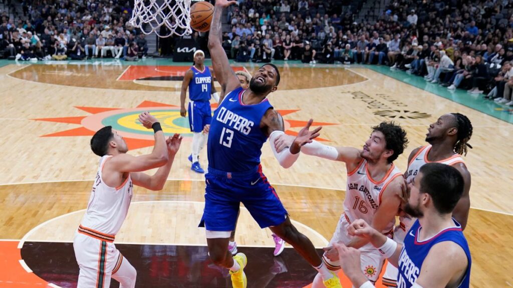 Los Spurs no despiertan en la NBA | AP Foto/Eric Gay