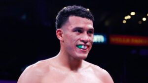 Benavidez da su pronóstico de la revancha entre Beterbiev vs Bivol y revela si irá contra el ganador