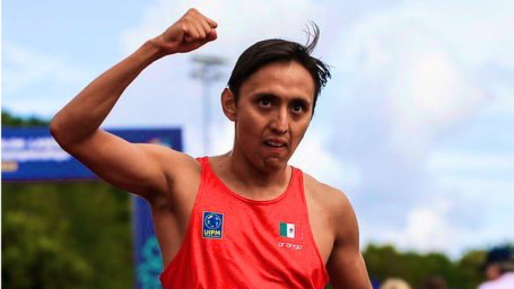 El pentatlea mexicano es subcampeón del mundo y consiguió plaza para Paris 2024 | @com_mexico