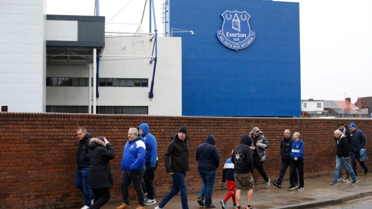 ¡Directo al sótano! El Everton recibiría una sanción de 12 puntos por violación al Fair-Play Financiero
