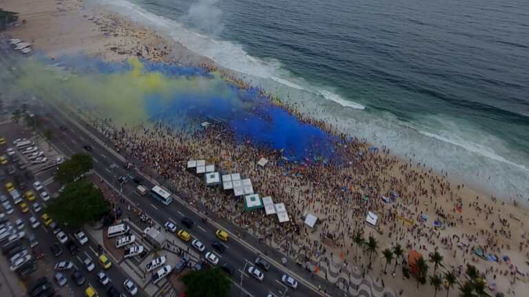 El gigantesco banderazo de Boca en Río de Janeiro