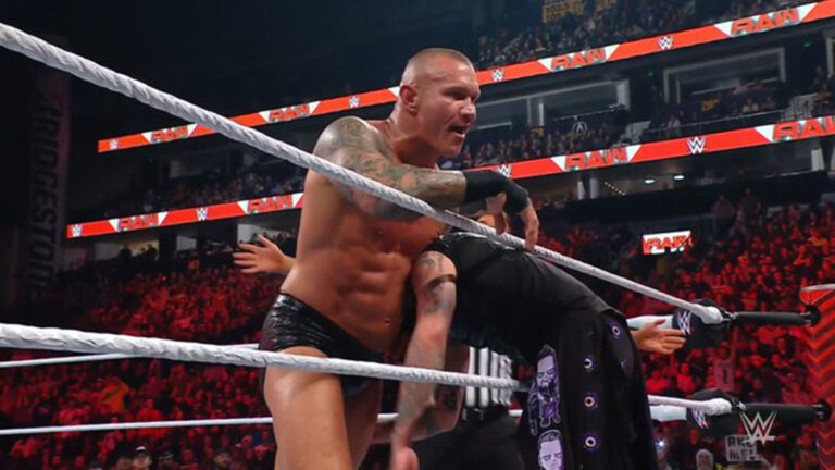 Randy Orton reaparece en RAW con victoria sobre Dominik Mysterio con un RKO