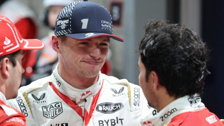 Max Verstappen corea porra para Sergio Pérez: “¡Checo, Checo!”