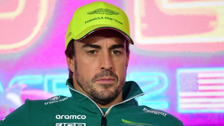 Fernando Alonso, sobre la peculiar parrilla de salida del GP de Las Vegas: “Tengo malos clientes detrás”