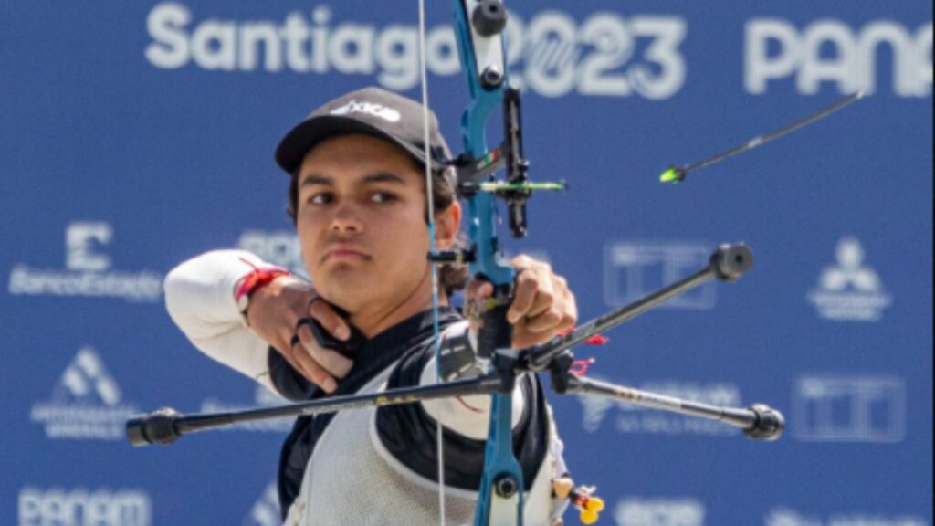 Sus flechas plateadas lo llevan a Paris 2024. El arquero mexicano Matías Grande clasificó a los Juegos Olímpicos tras quedarse con el segundo lugar del tiro con arco recurvo individual en Santiago 2023.