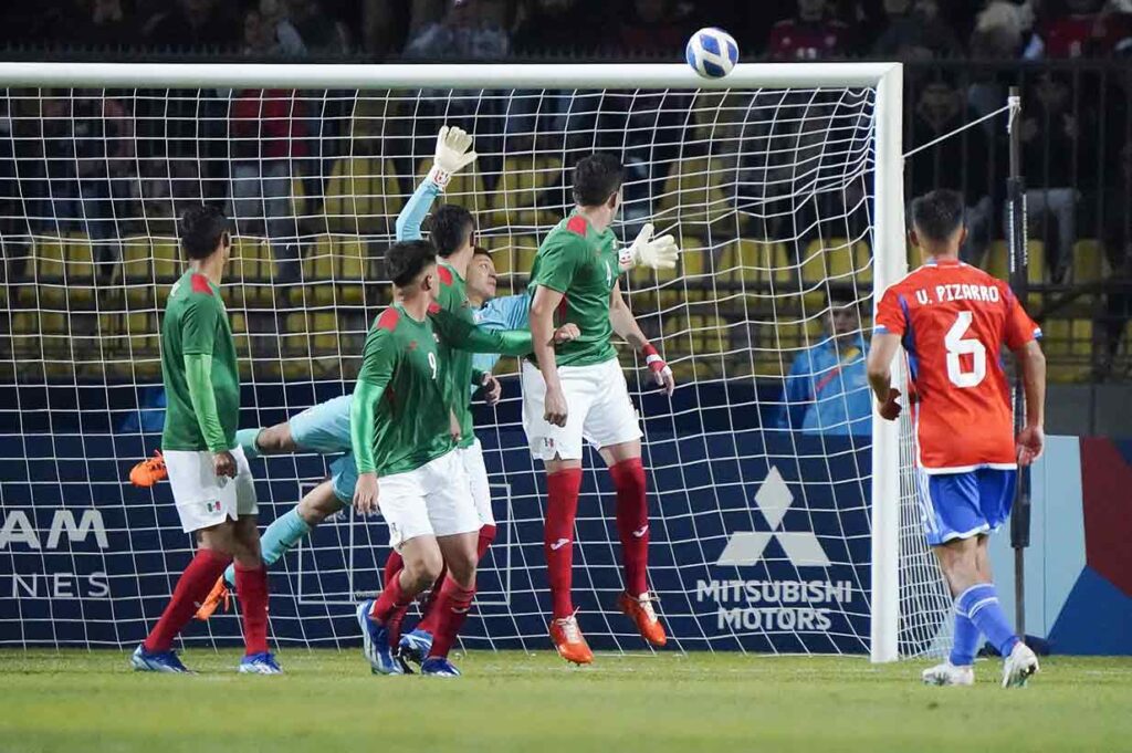 México en la derrota ante Chile en fase de grupos por 0-1 | Imago7