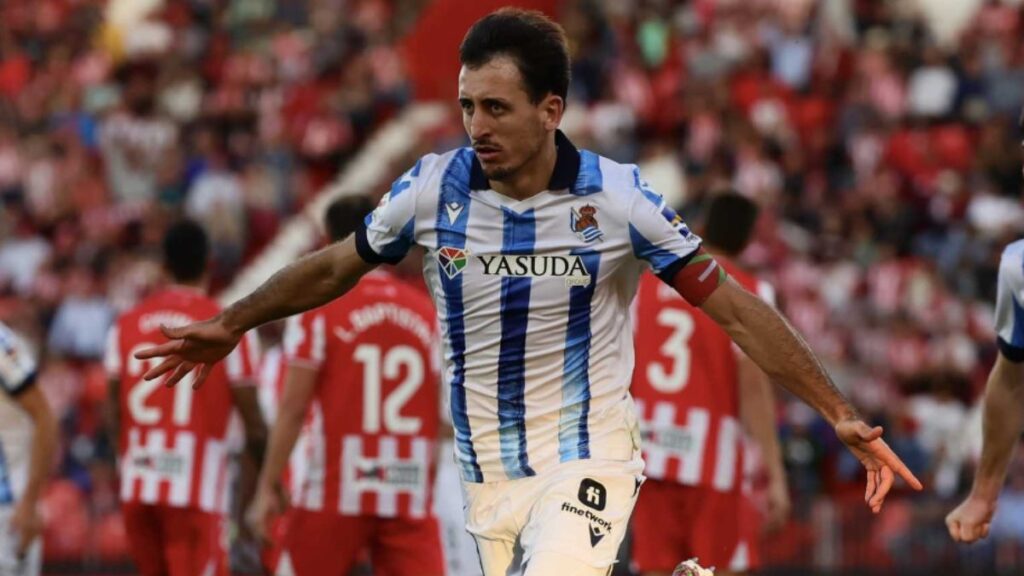 Mikel Oyarzábal marcó en la victoria de la Real Sociedad sobre el Almería de César Montes.