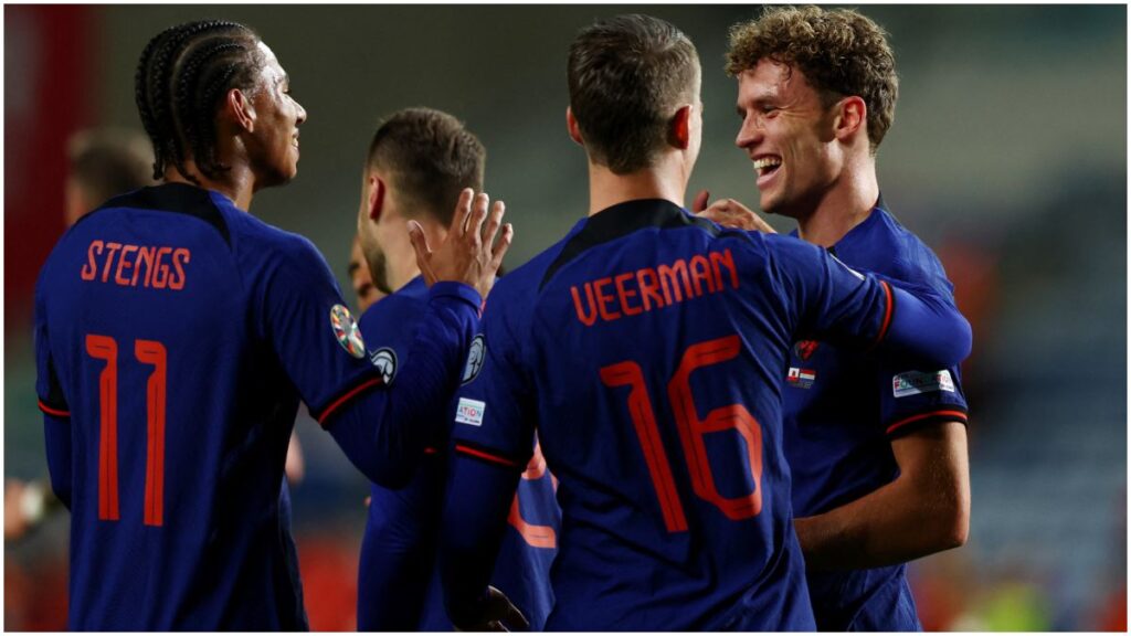 Países Bajos sella su pase a la Eurocopa | Reuters; Nunes