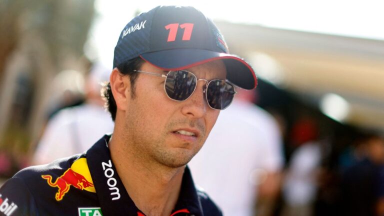 Checo Pérez se disculpa tras insultar a los comisarios de carrera del GP de Abu Dhabi
