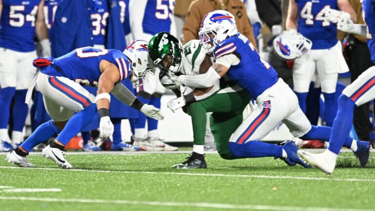 Taylor Rapp cae desplomado en el juego ante Jets y enciende las alarmas de los Bills