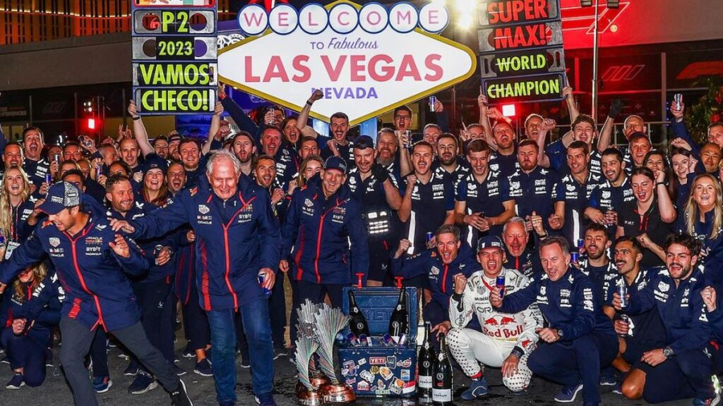 Red Bull celebra por todo lo alto el 1-2 en el campeonato de pilotos de la Fórmula 1