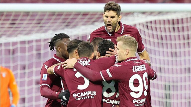 Sin Memo Ochoa, Salernitana le remonta a la Lazio y consigue su primer triunfo de la temporada