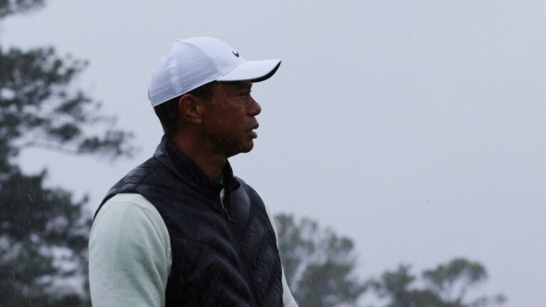 Tiger Woods quiere jugar un torneo al mes el próximo año