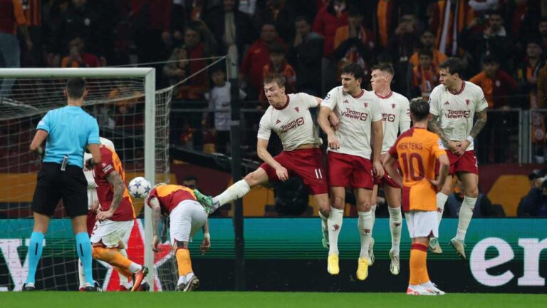 ¿Robo al Manchester United? El primer gol del Galatasaray no debió contar por una inusual regla que no se señaló
