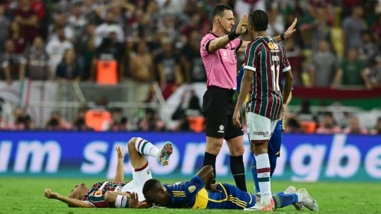 Wilmar Roldán pasa la prueba en una tediosa final de Copa Libertadores llena de polémicas