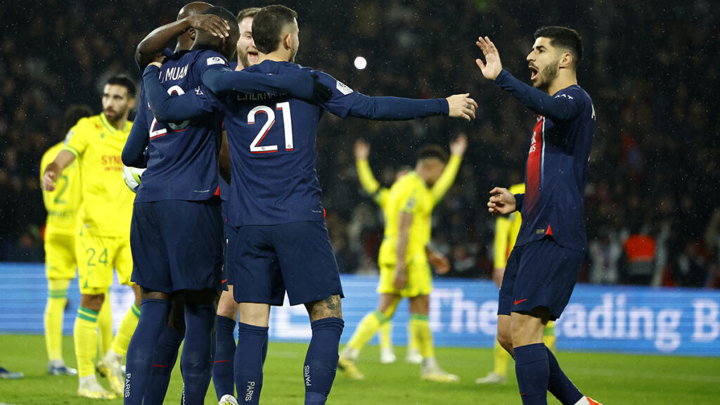 PSG sigue de líder de la Ligue 1 tras vencer al Nantes