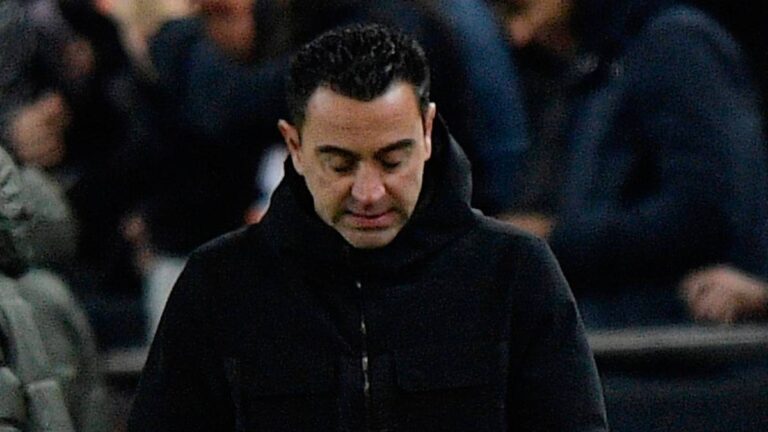 Xavi, “frustrado” por el empate ante el Valencia: “Regalamos dos puntos”