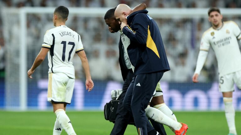 David Alaba se lesiona la rodilla y prende las alarmas en el Real Madrid
