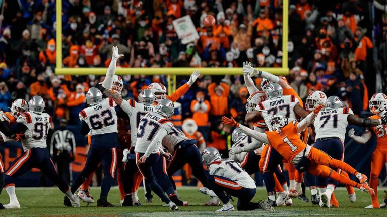 Un dramático gol de campo le da la victoria a los Patriots y complica el camino de Denver a playoffs