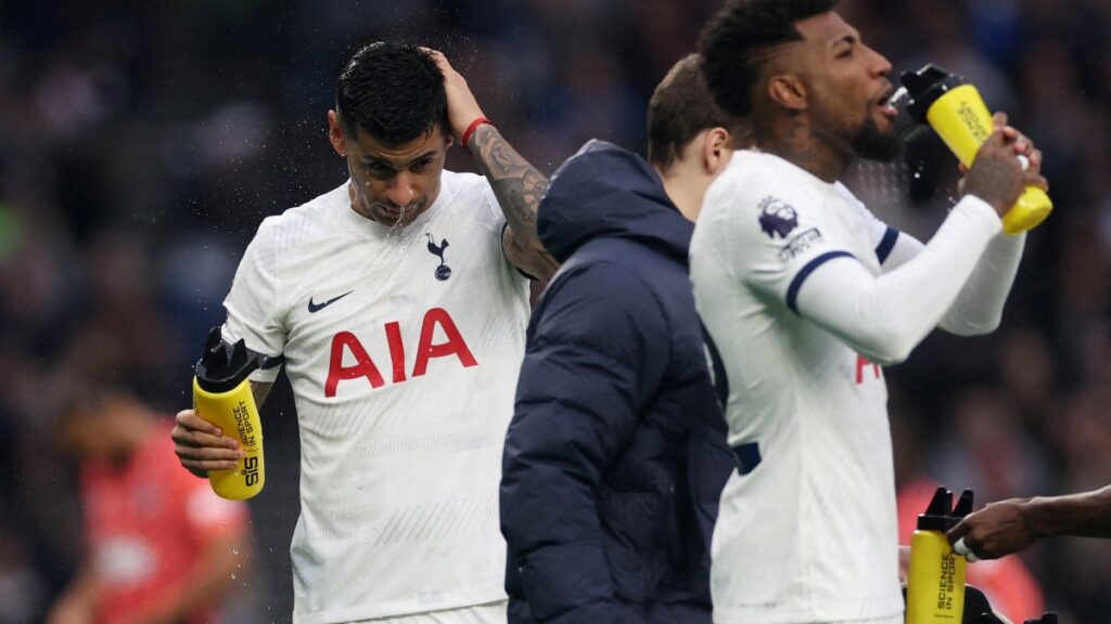 Cuti Romero será baja en el Tottenham | Foto: Reuters