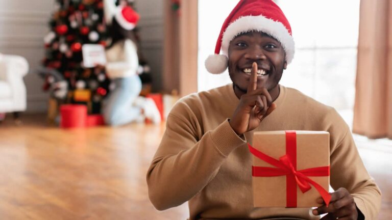 Amigo invisible en Navidad: ¿cómo se juega y por qué es tan efectivo para los regalos?