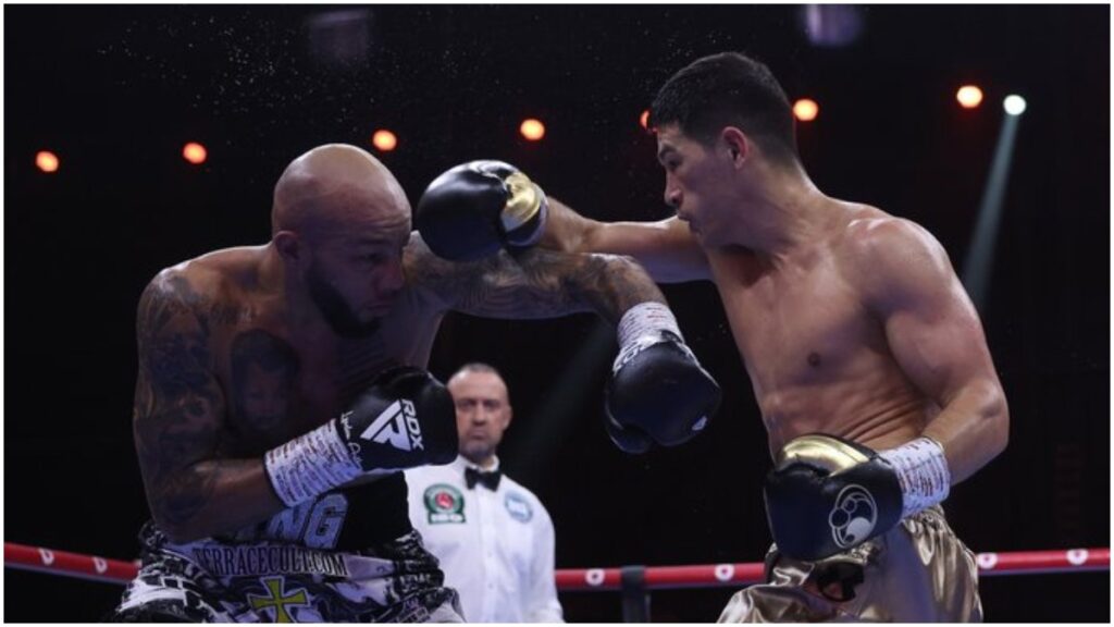 Dmitry Bivol domina a Lyndor Arthur | X:@DAZNBoxing