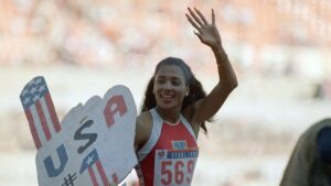 A 64 años del nacimiento de Florence Griffith-Joyner: ícono de la velocidad y la moda