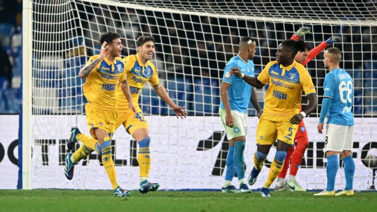 Frosinone deja al Napoli en shock y lo echa de la Copa Italia