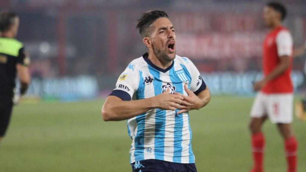 Gabriel Hauche anunció su despedida de Racing