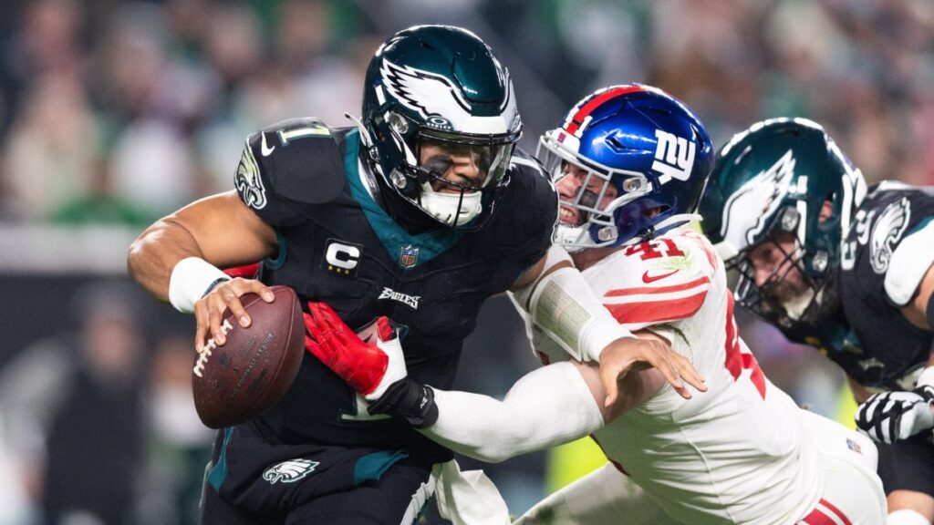 Hurts hace historia ante los Giants | Bill Streicher-USA TODAY Sports