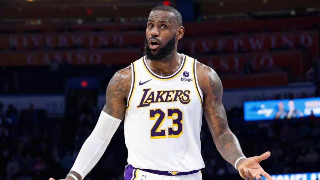 LeBron James, listo para la Navidad en la NBA | Alonzo Adams-USA TODAY Sports