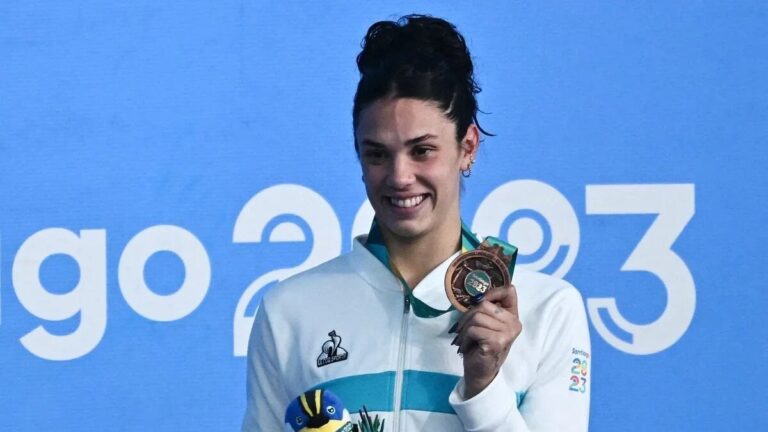 Macarena Ceballos, la revancha de una nadadora que superó sus barreras para clasificar a los Juegos Olímpicos Paris 2024